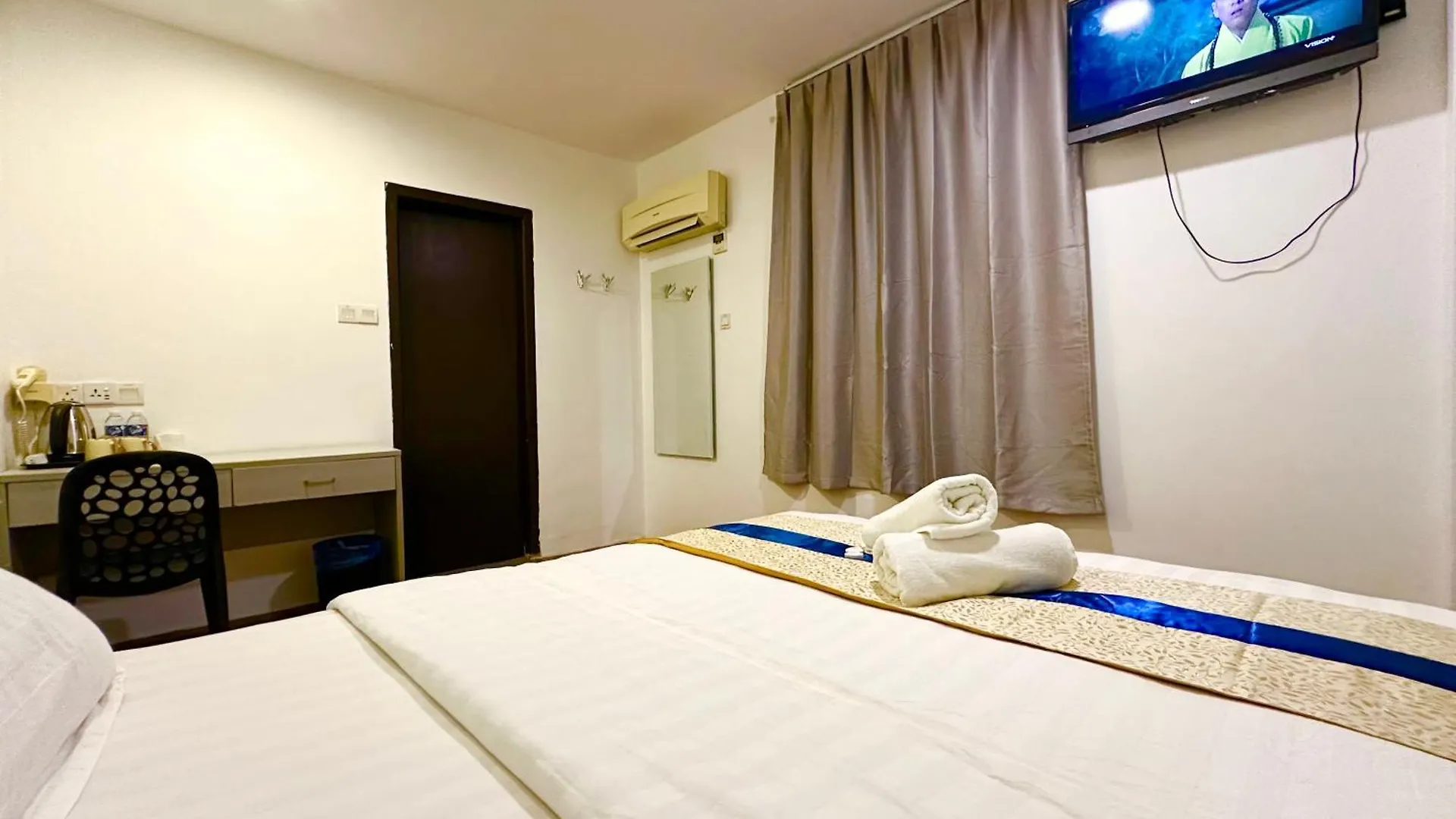 Park Hotel Kota Kinabalu 3*,