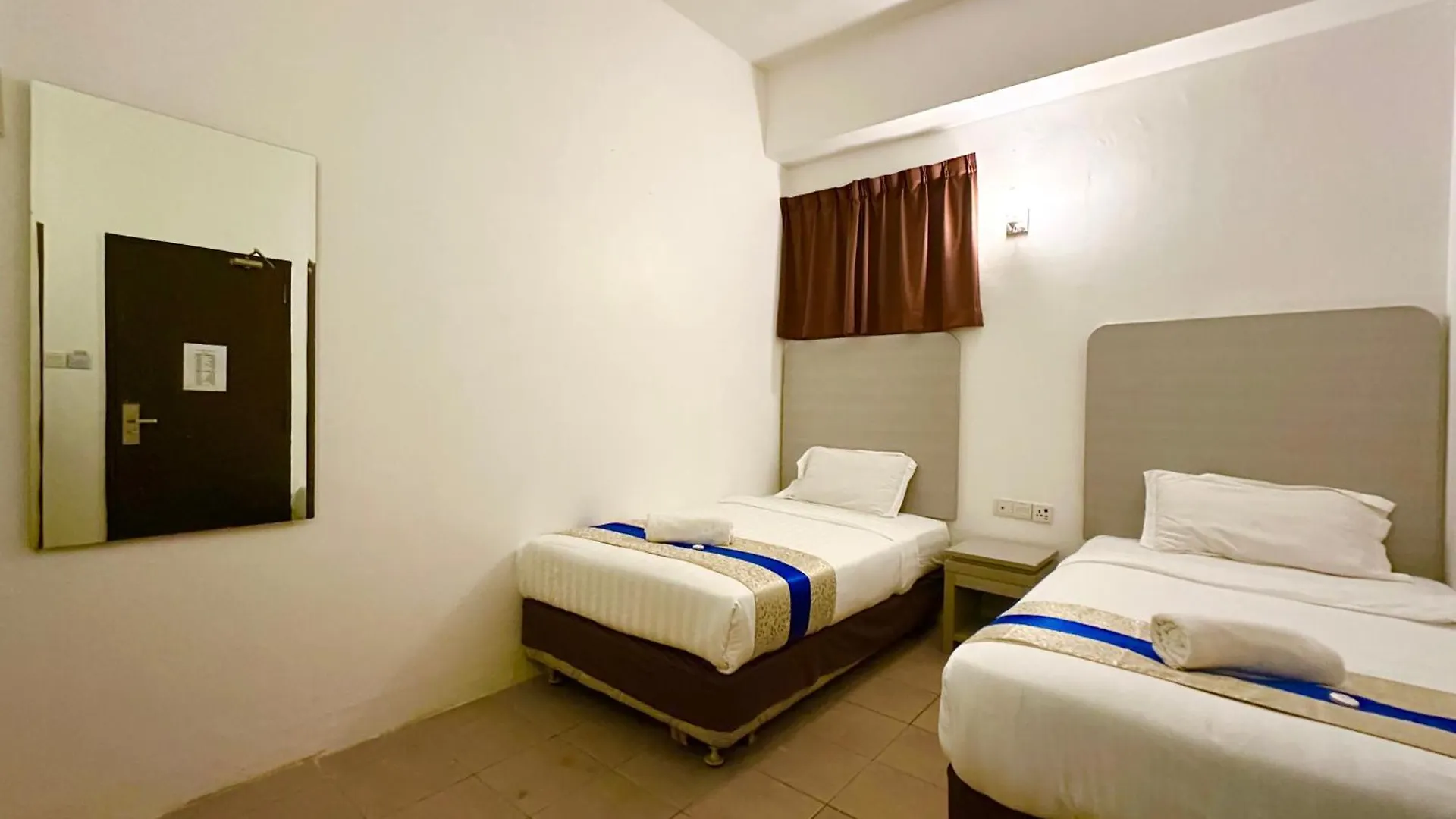 Park Hotel Kota Kinabalu 3*,