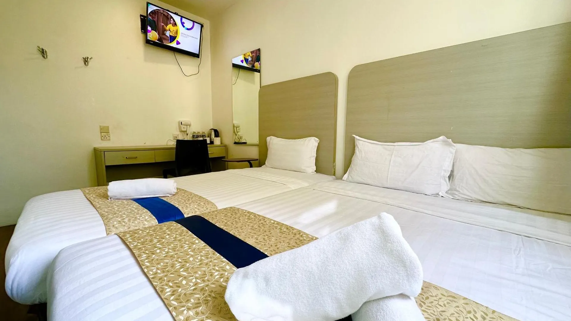 Park Hotel Kota Kinabalu 3*,